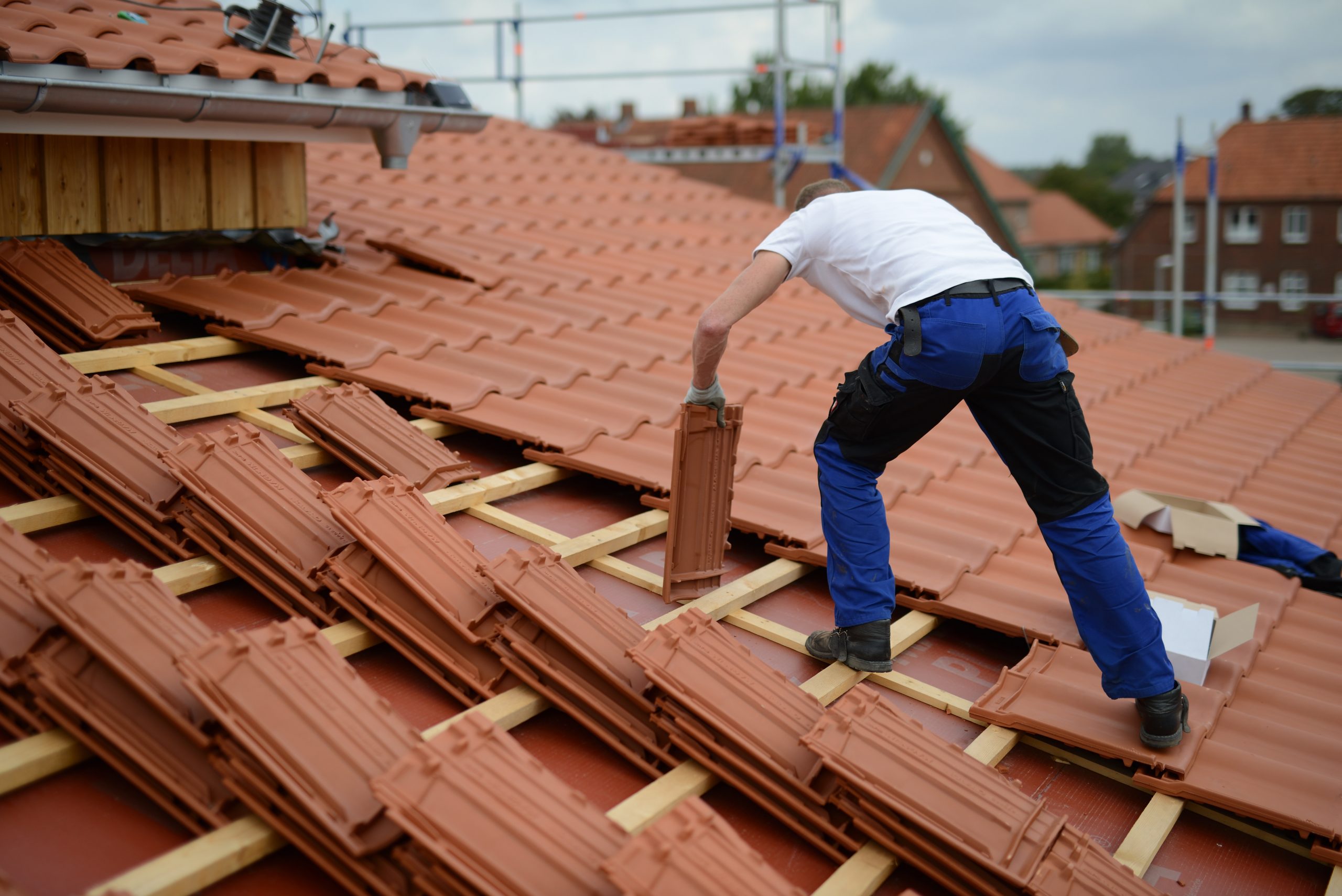 Installing clay tile roof