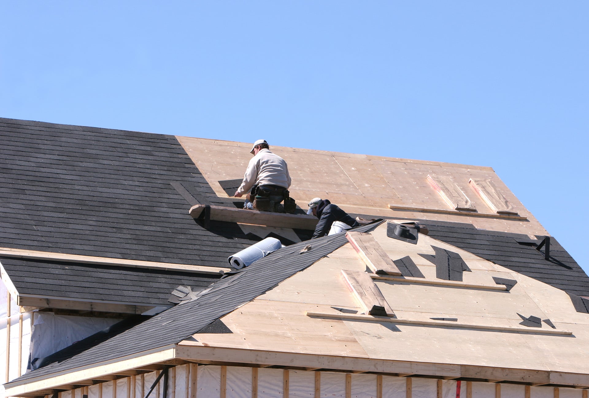 Installing Asphalt Shingle Roof